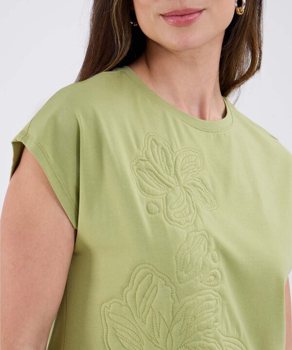 Camiseta Unicolor Con Bordado En Frente image number null