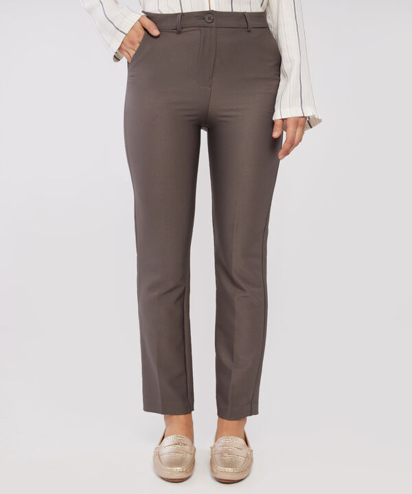 Pantalon Clásico Unicolor, Tiro Alto, Bota Recta Con Bolsillos Laterales Y Ribetes Traseros image number null
