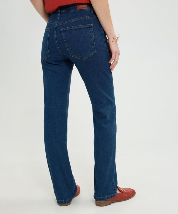 Jean Straight