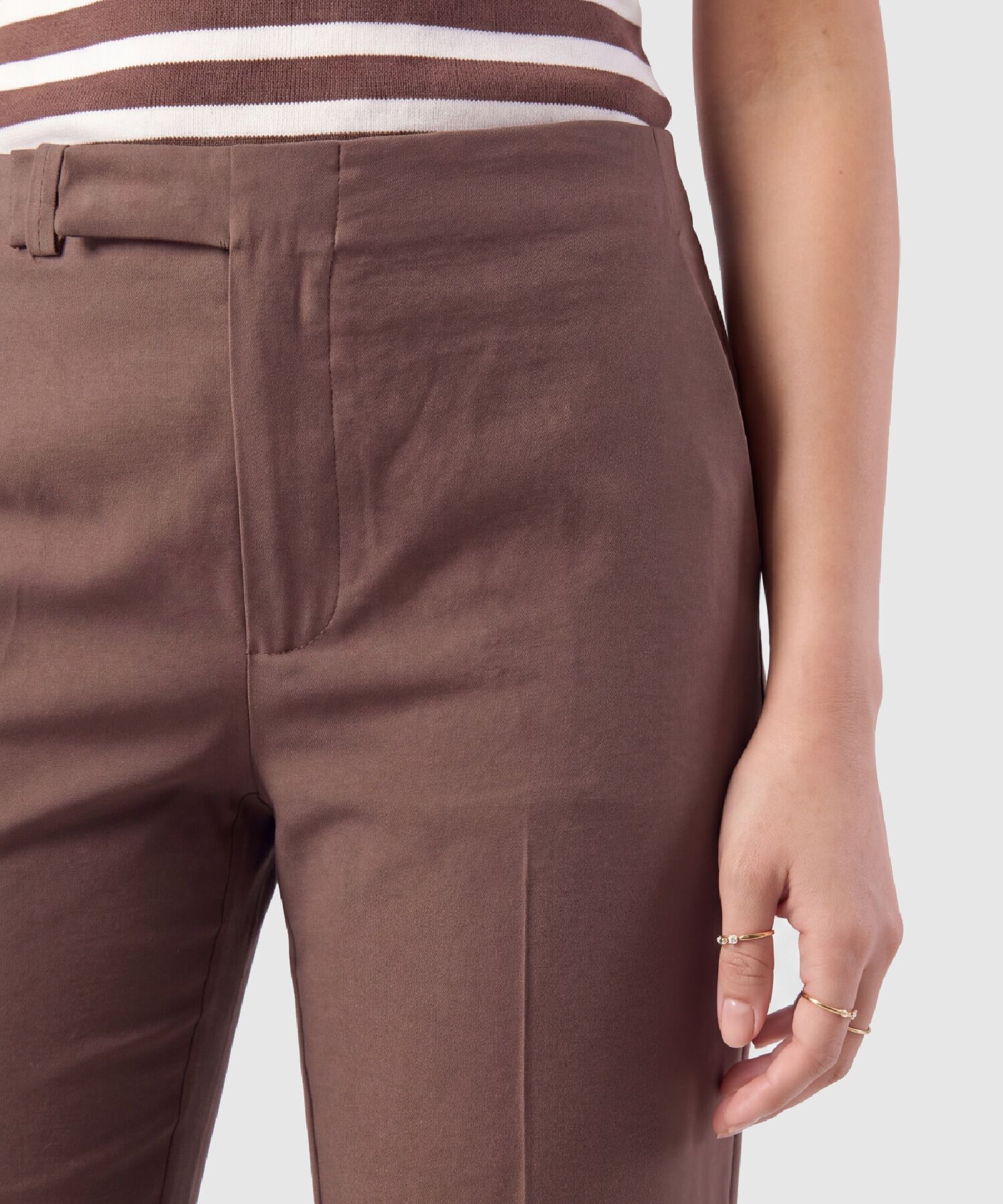 Pantal&oacute;n Bota Semiacampanada Para Mujer