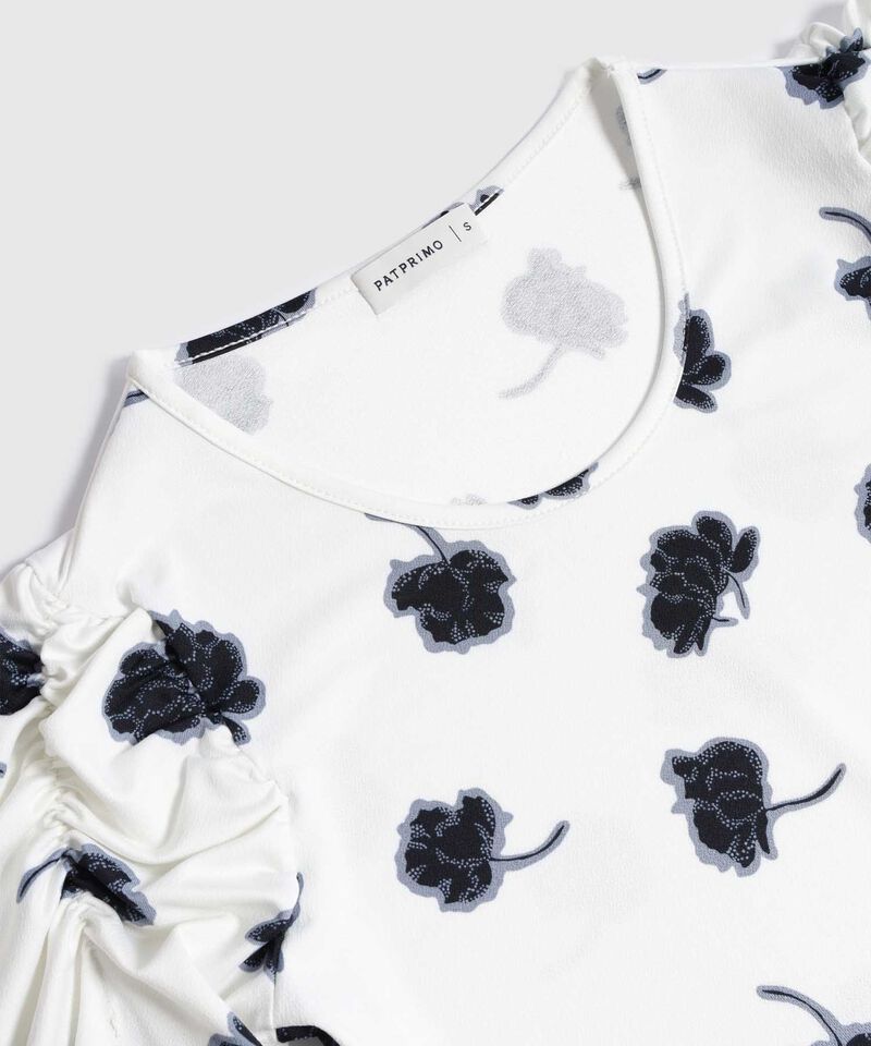 Camiseta Manga Corta Con Ruche Estampada