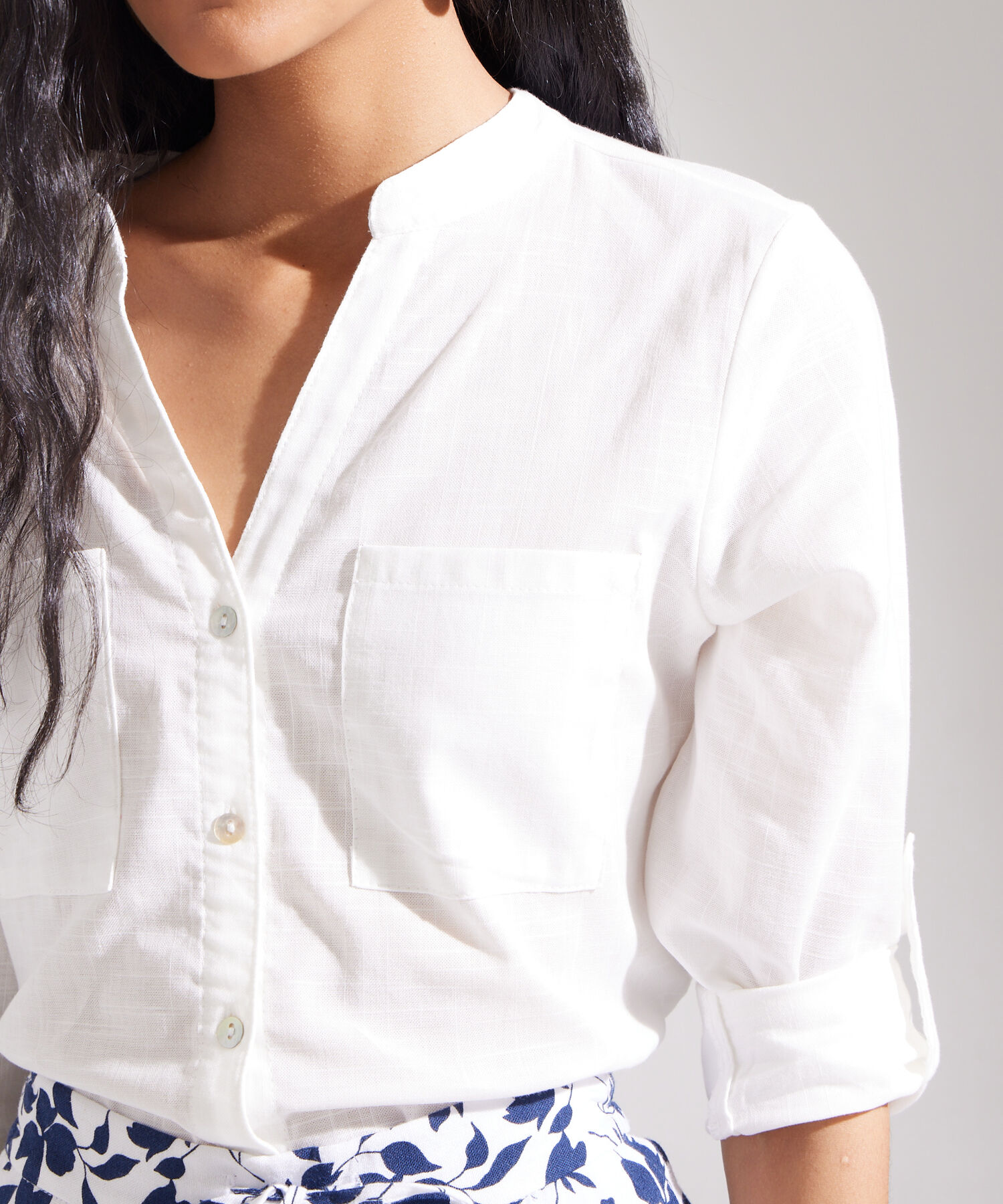 Blusa  Manga Larga Con Bolsillo Unicolor