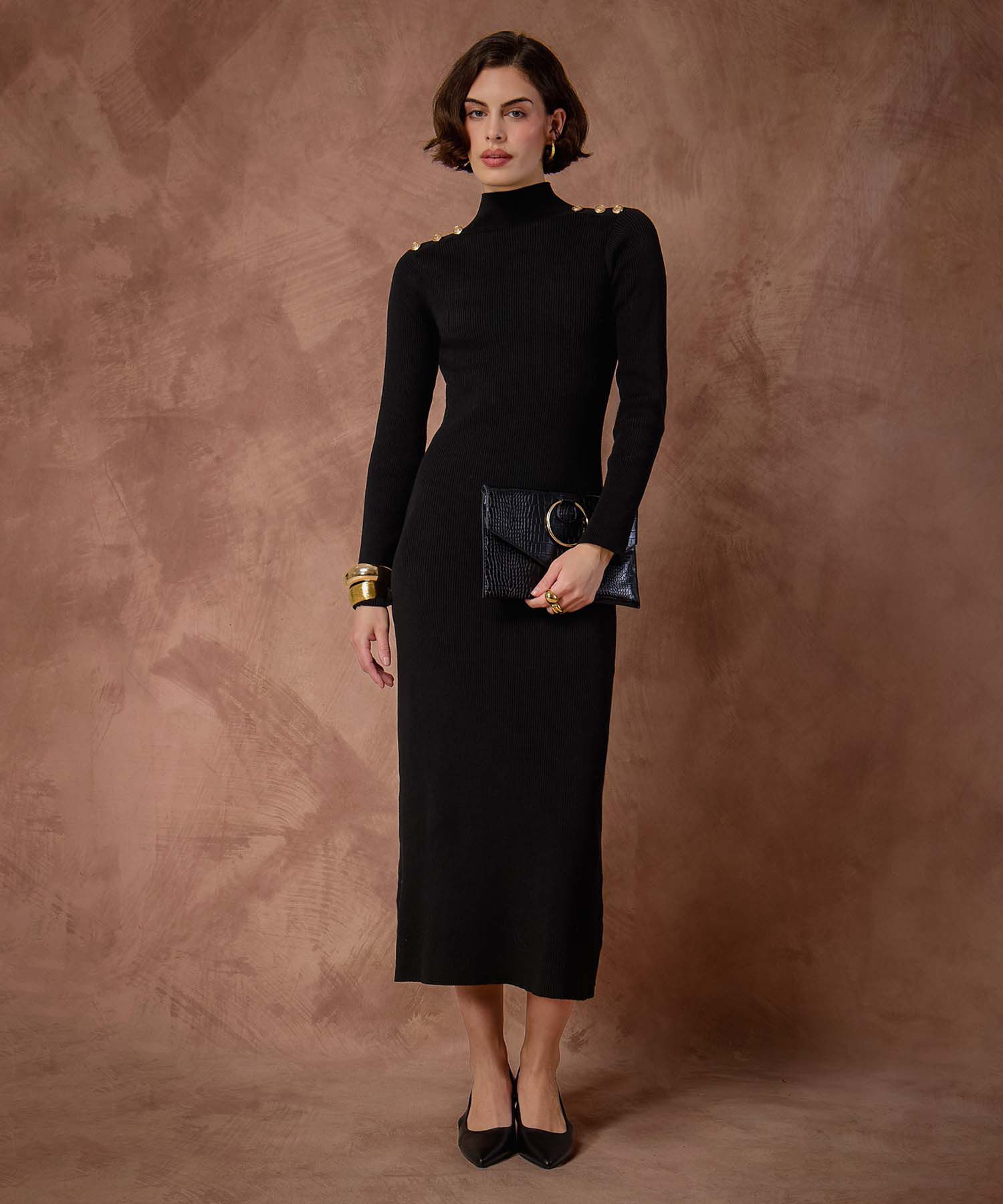Vestido Unicolor Con Detalle En Hombros 