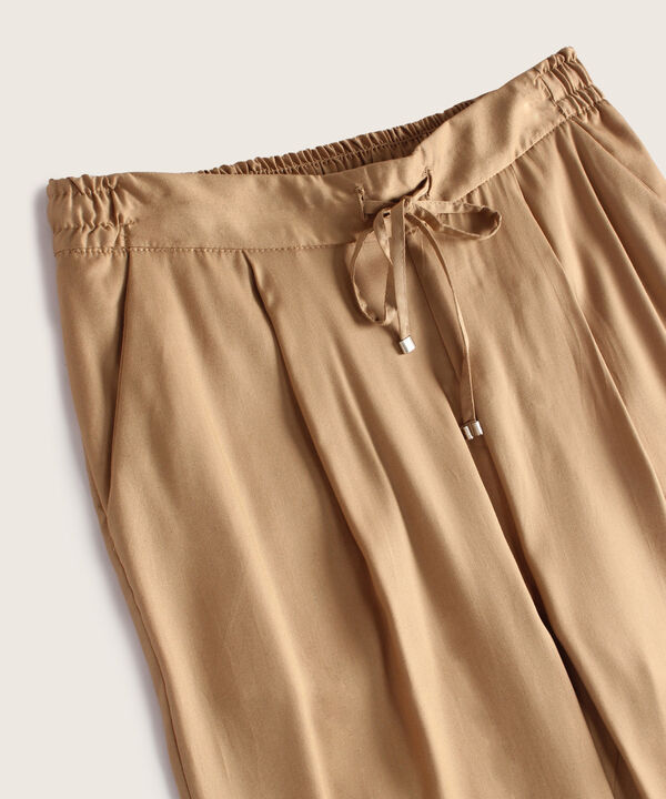 Pantalón Jogger Con Punteras