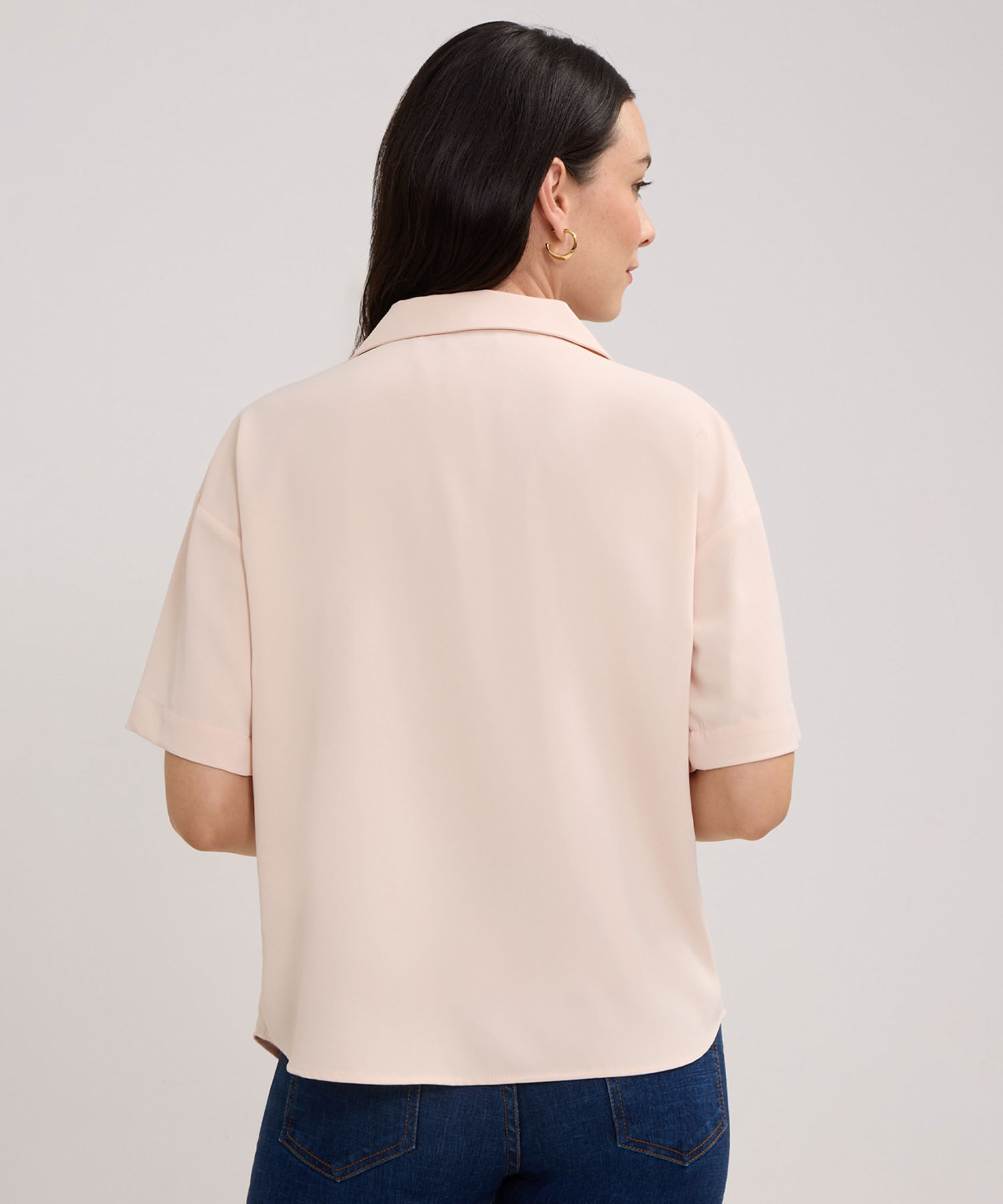 Blusa Unicolor Cuello Resort