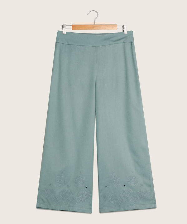 Pantalon Culotte Con Detalle De Bordado En Bota