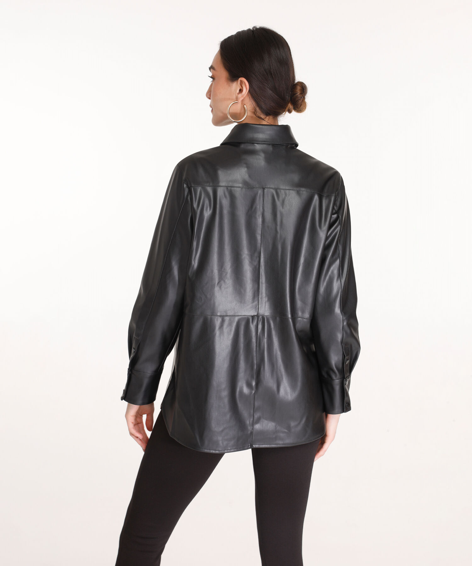 Chaqueta Manga Larga Con Broches Y Cuello Tipo Camisero
