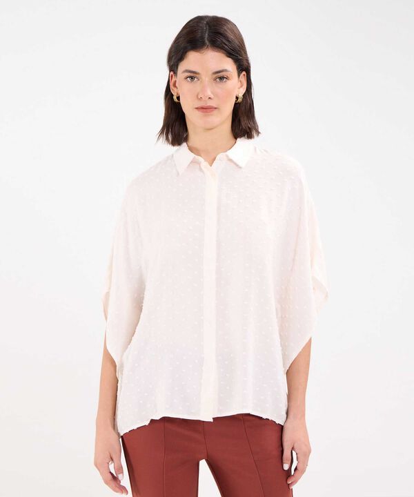Camisa con Lunares en Tela image number null
