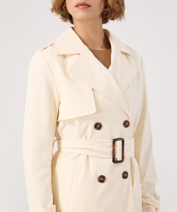 Chaqueta unicolor con cinturon  image number null