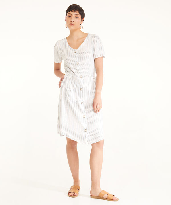 Vestido Preteñido, Cuello V, Manga Corta Con Bolsillos De Parche, Botonadura Y Elástico En Cintura, Mimosa Línea Moda