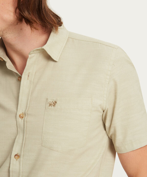 Camisa Pretendida, Manga Corta