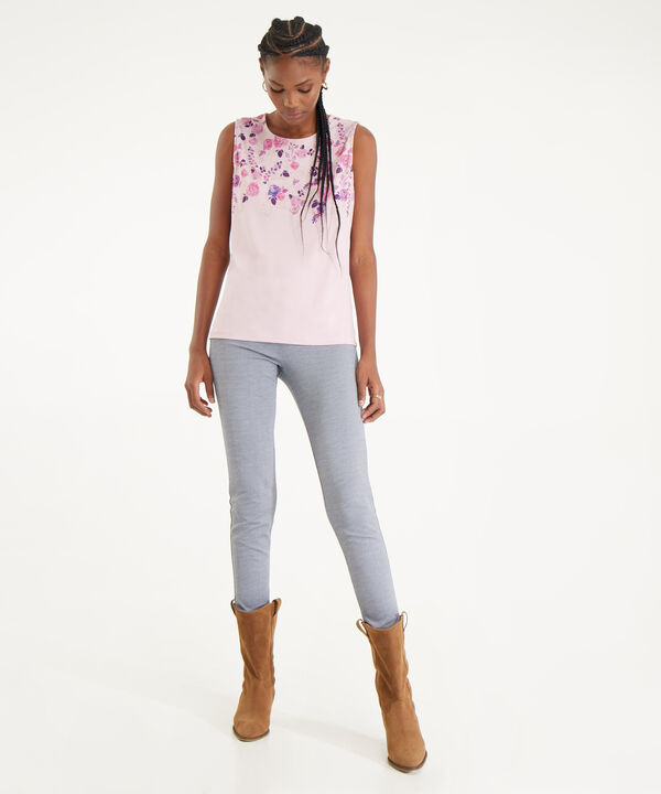 Leggings Preteñido Con Corte En Frente image number null