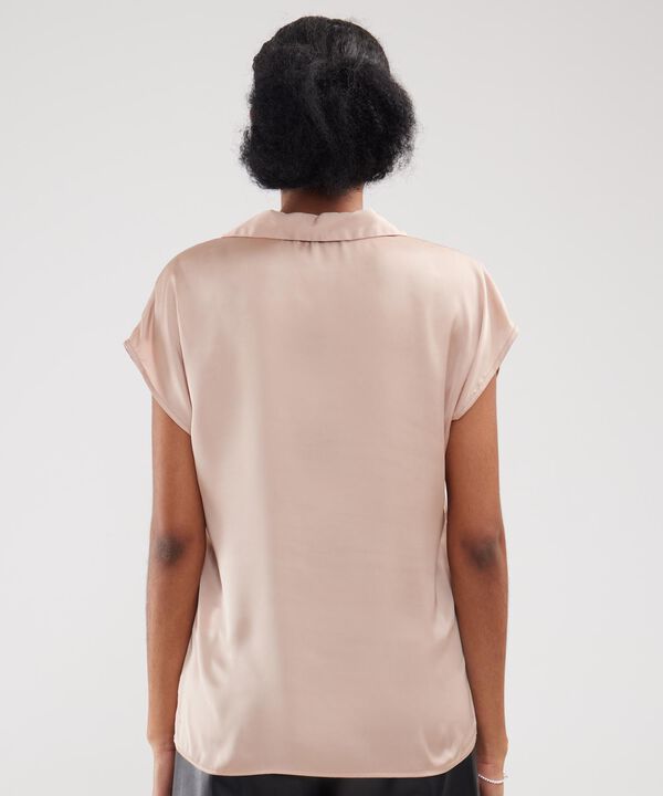 Blusa Manga Corta Corrida Unicolor  En Satin