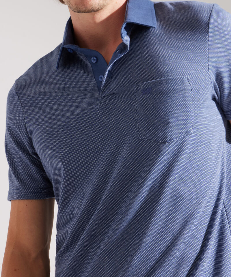 Polo Unicolor Textura, Cuello Duro, Manga Corta Con Bolsillo