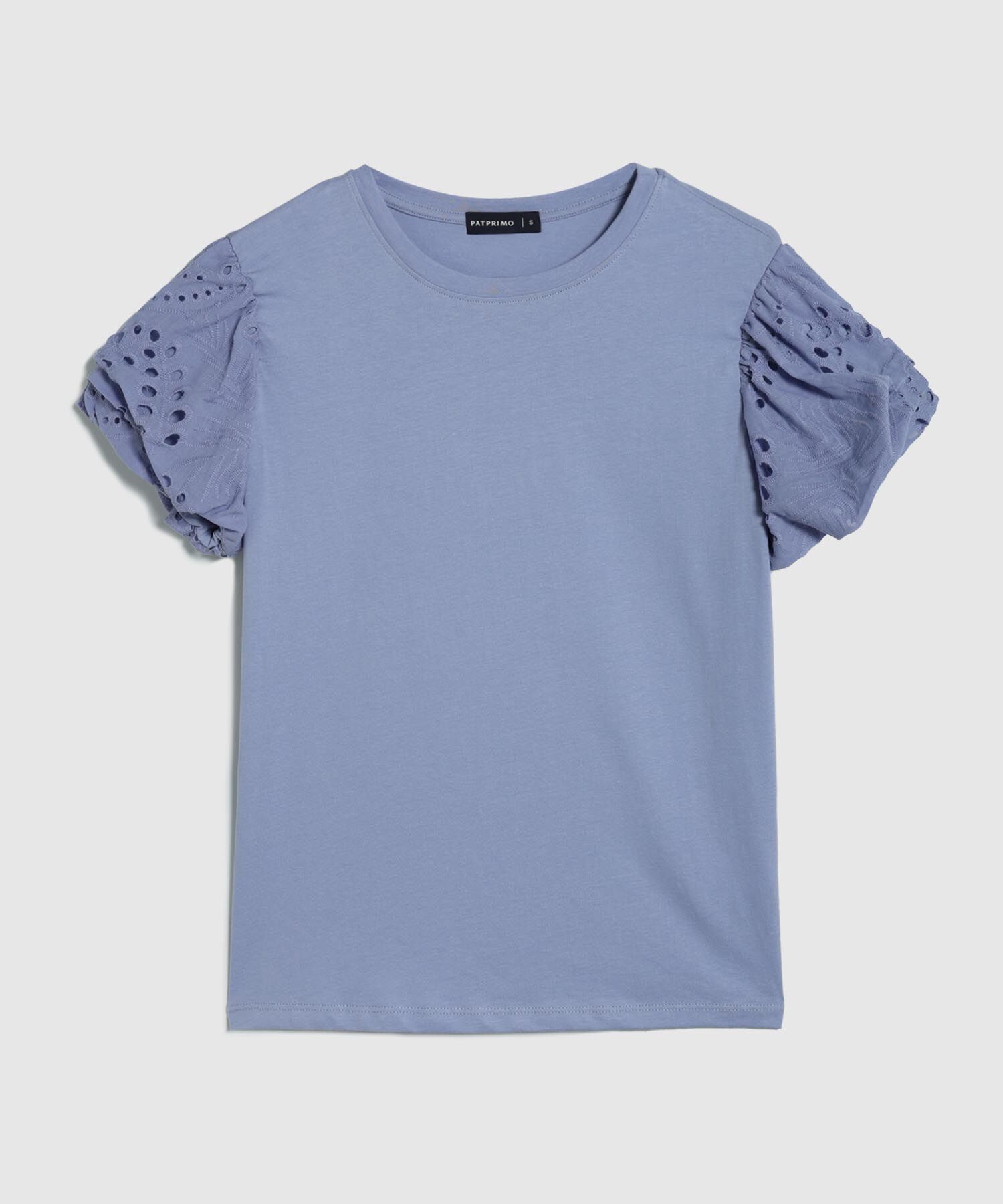 Camiseta Unicolor Con Ojalillo En Mangas