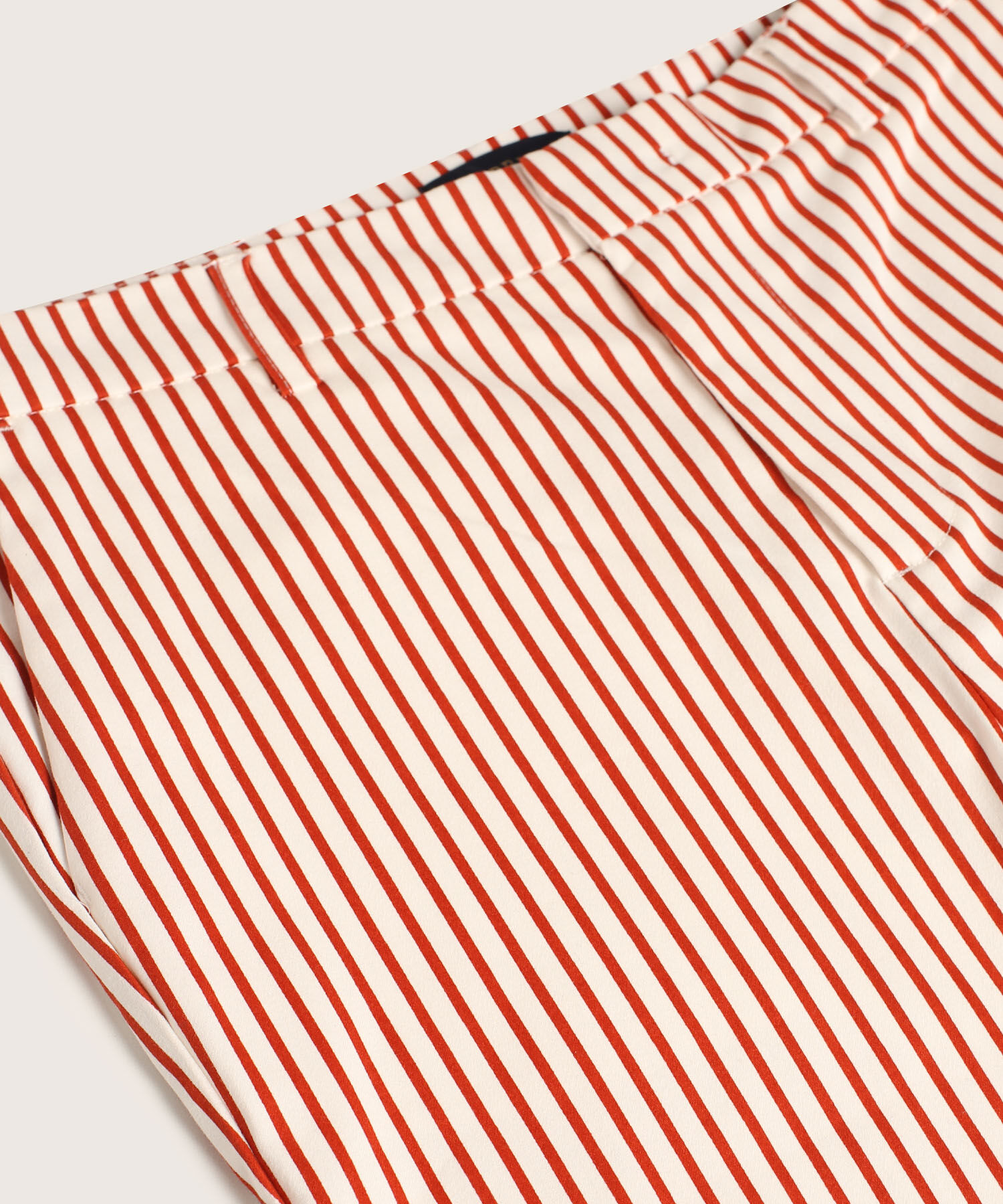 Pantalón Capri Con Bolsillos