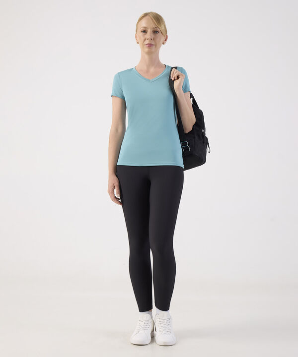 Camiseta Básica de Cuello en V