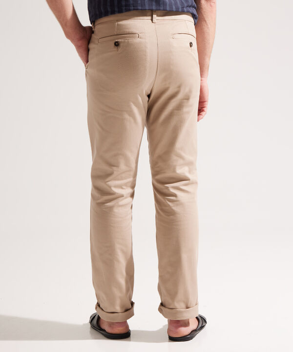 Pantalón Tipo Chino con Bolsillos