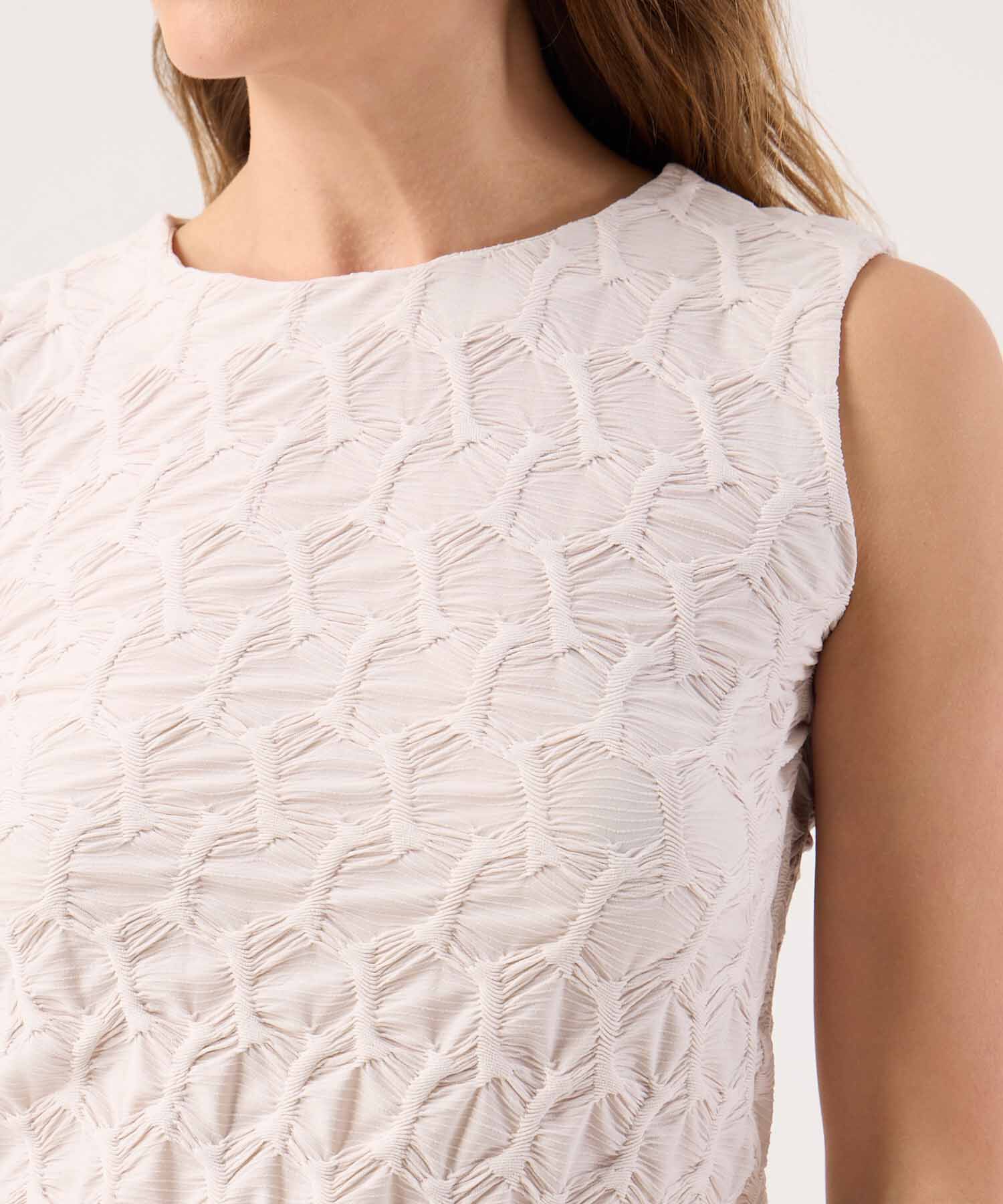 Camiseta En Relieve 