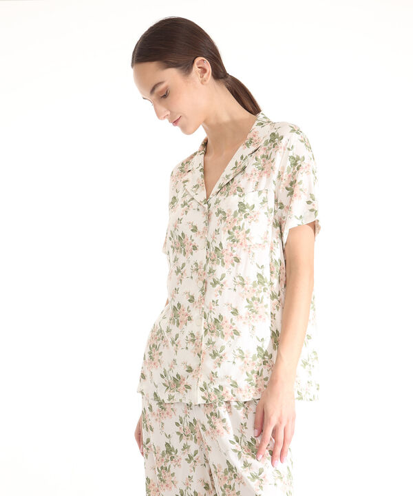 Pijama  Camiseta Resort Estampada Con Pantalón Largo Estampado
