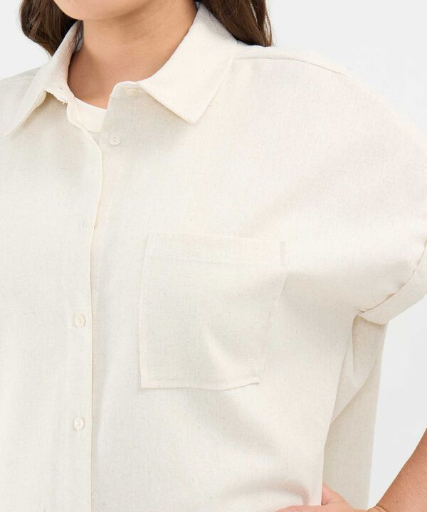 Camisa en Efecto Lino image number null