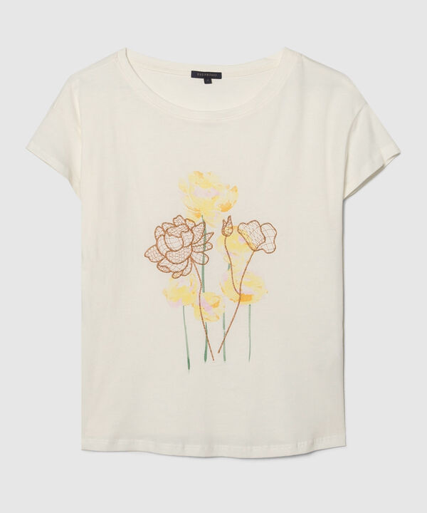 Camiseta Con Screen Y Bordado