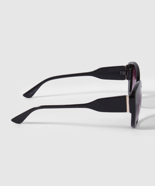 GAFAS image number null