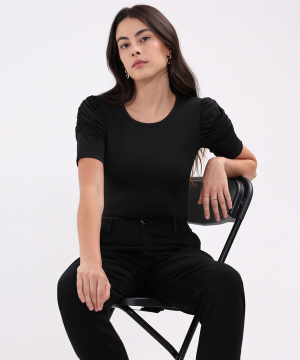 Camiseta Con Ruche En Manga image number null