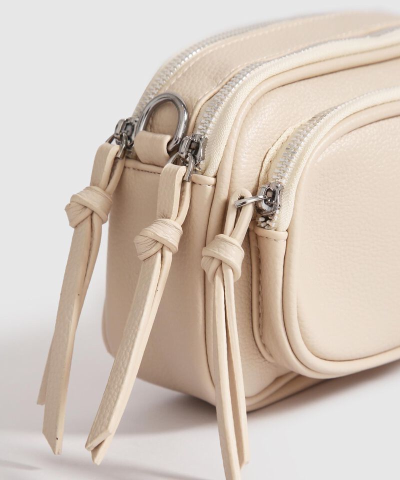 Bolso de Mano en Efecto Cuero