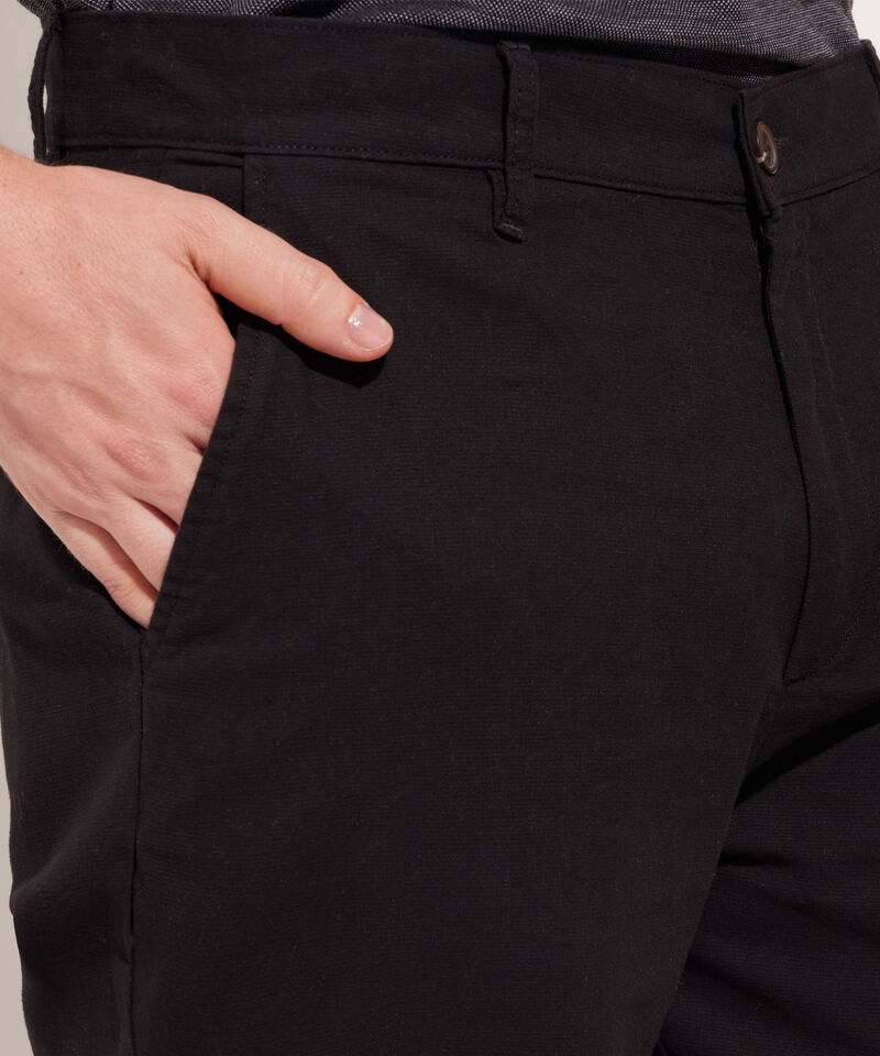 Pantalón Tipo Chino con Bolsillos