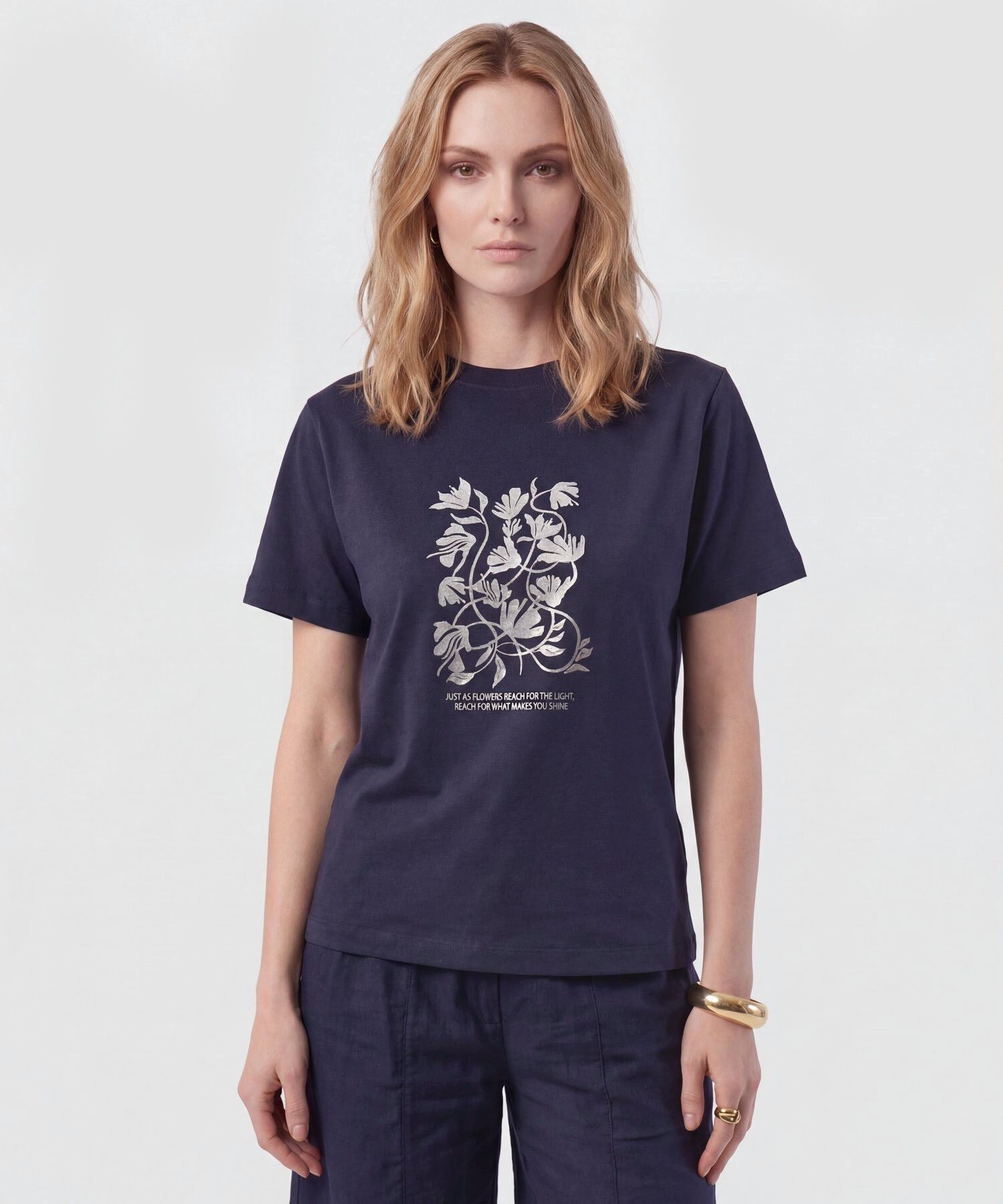 Camiseta Cuello Redondo Cl&aacute;sica Para Mujer