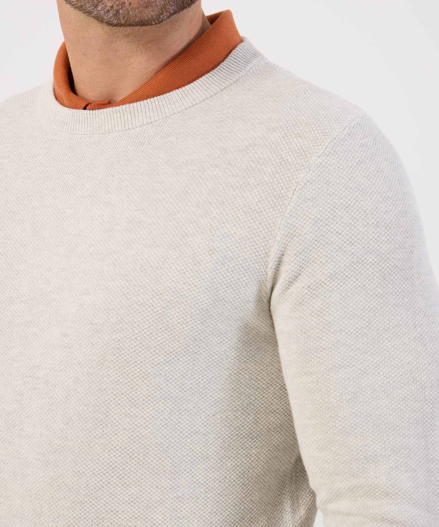 Buzo Unicolor Con Textura 