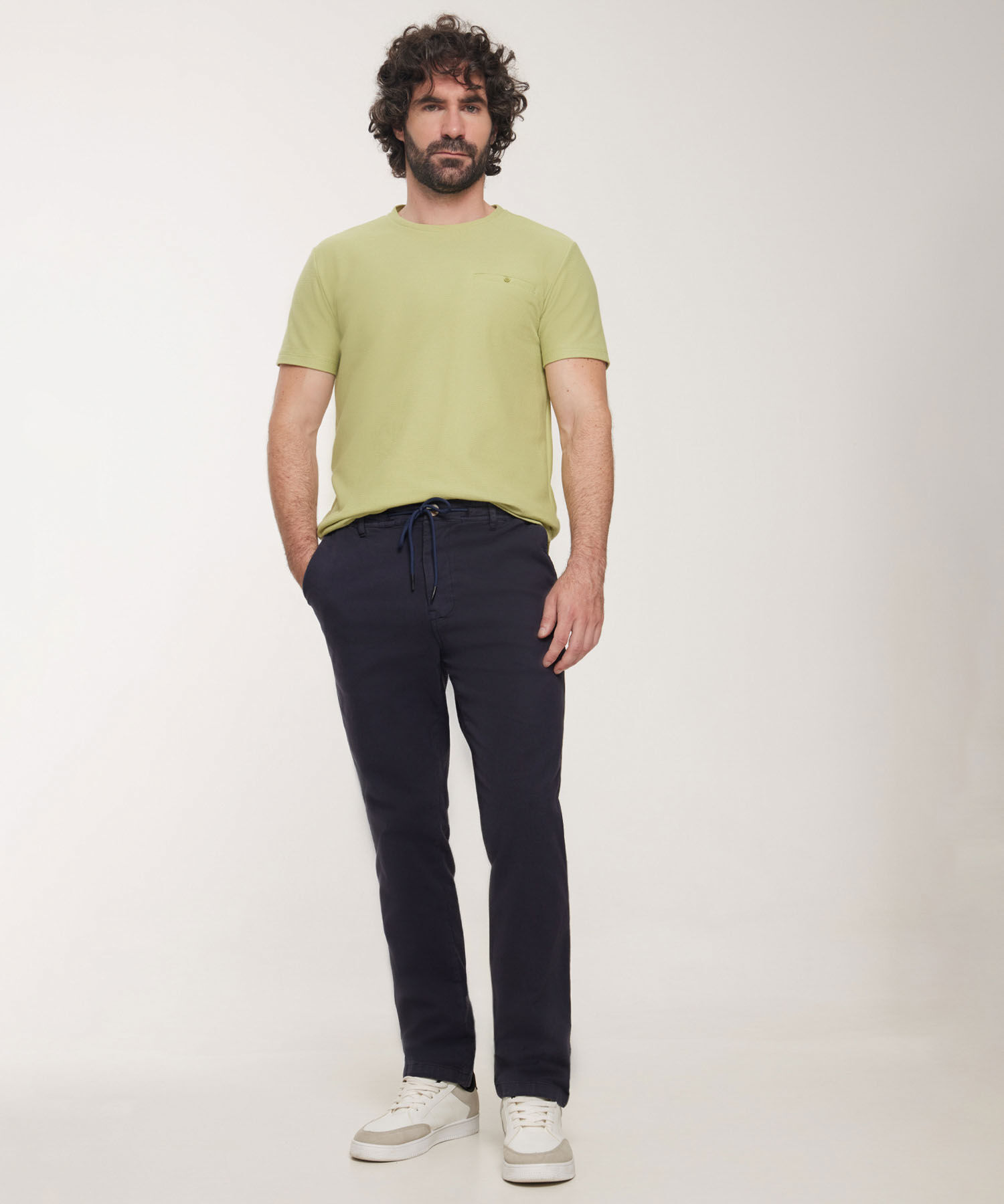 Pantalón Tipo Jogger Encauchado