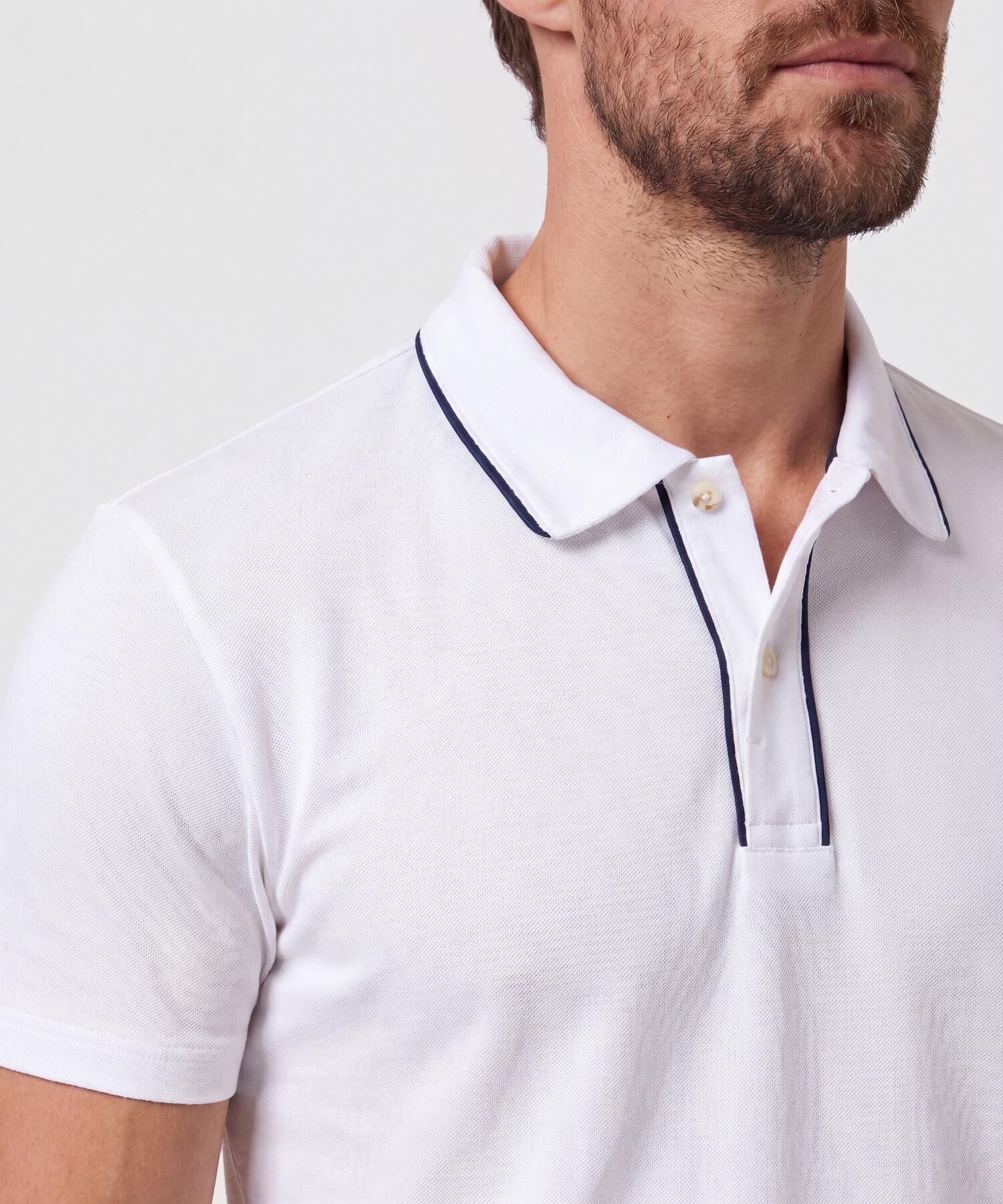 Polo Con Detalle En Cuello Para Hombre