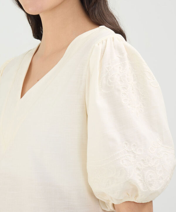 Blusa Manga Englobada image number null