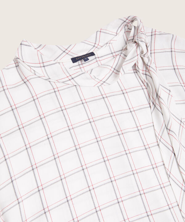Blusa Manga Corta Con Anudado En Frente
