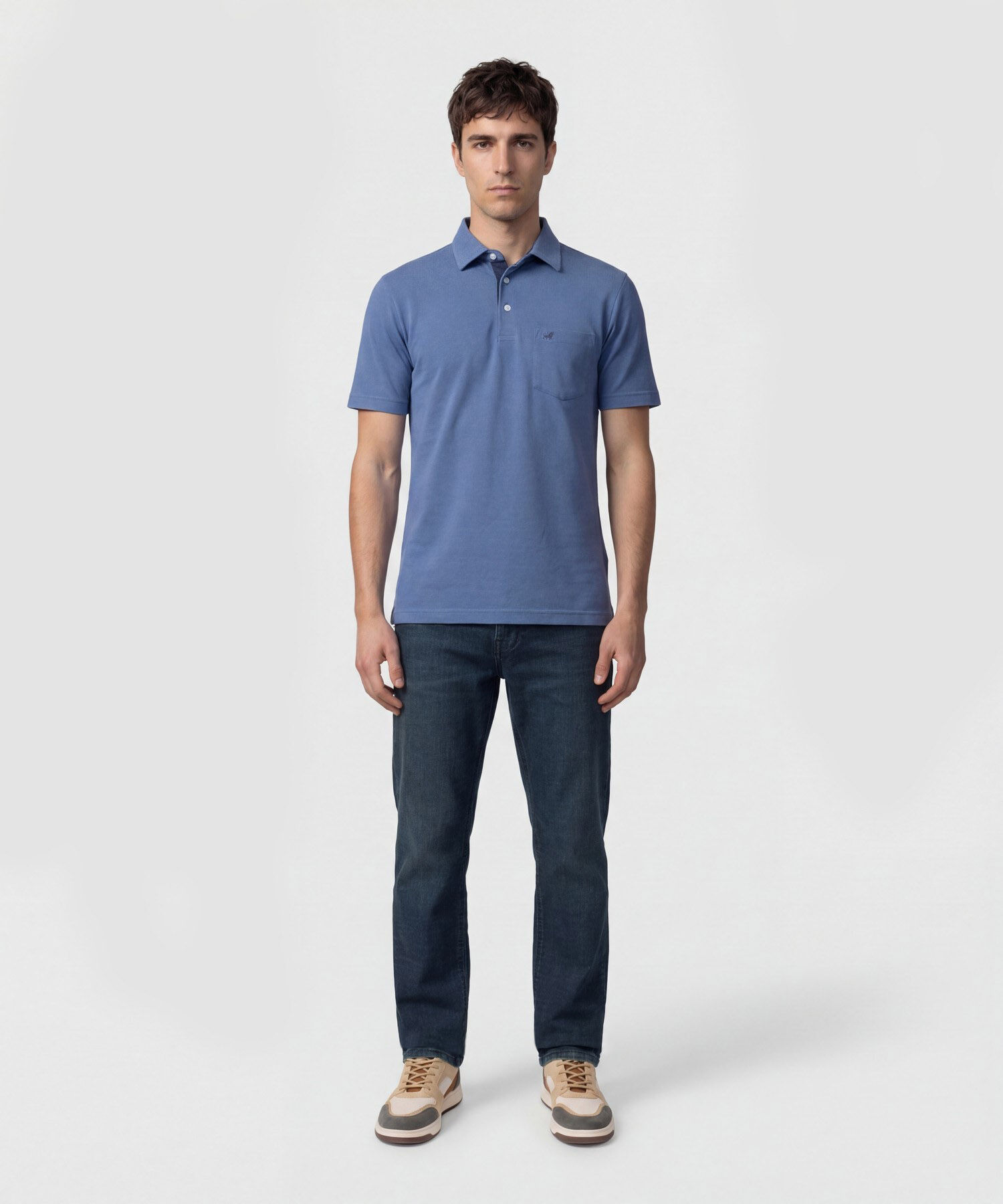 Polo Unicolor, Cuello Duro Con Bolsillo Y Silueta Regular Fit