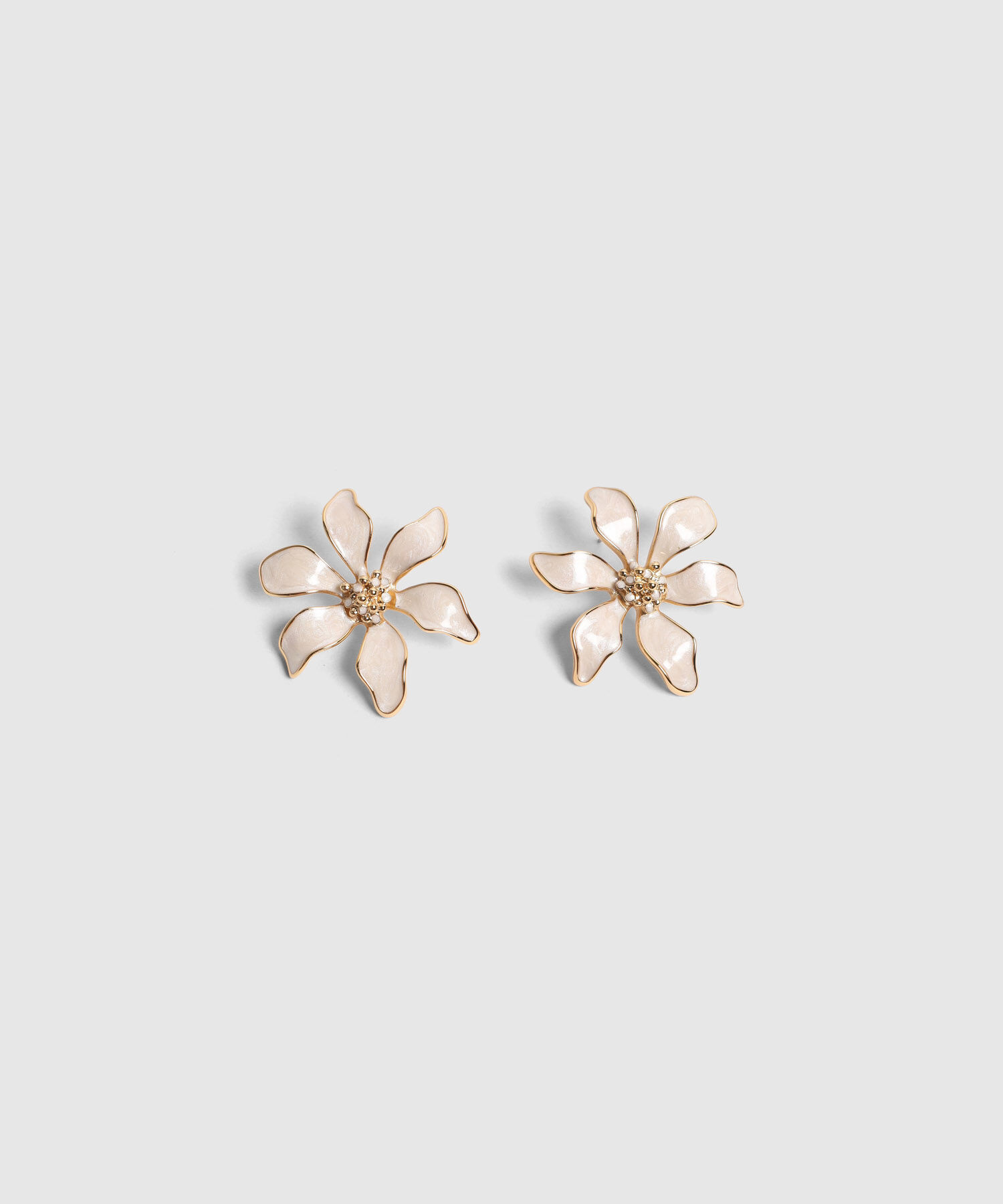 Aretes De Flor Con Centro Perlado Mujer