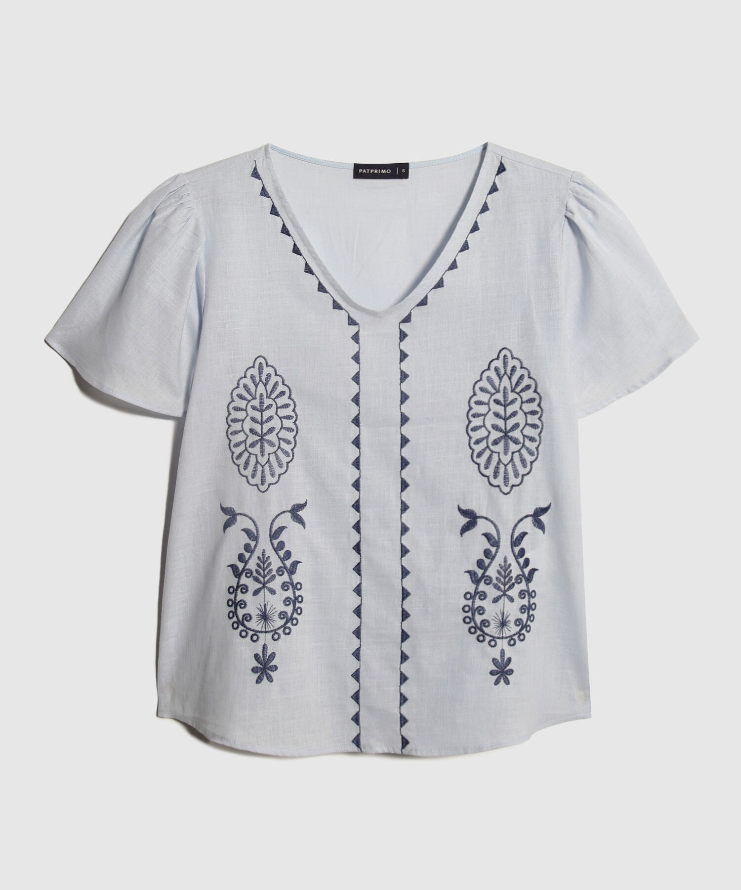 Blusa Manga Corta, Escote En V Con Bordado