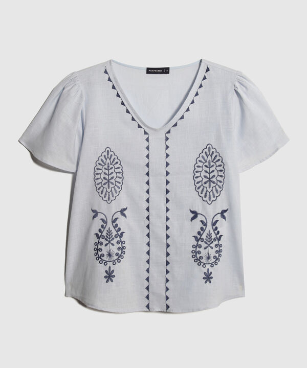 Blusa Manga Corta, Escote En V Con Bordado