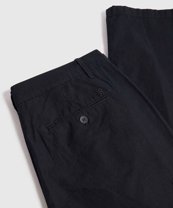 Pantal&oacute;n Chino con Bolsillos Laterales Hombre