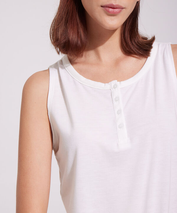 Pijama Camiseta Manga Sisa Y Pantalón Capri Estampado