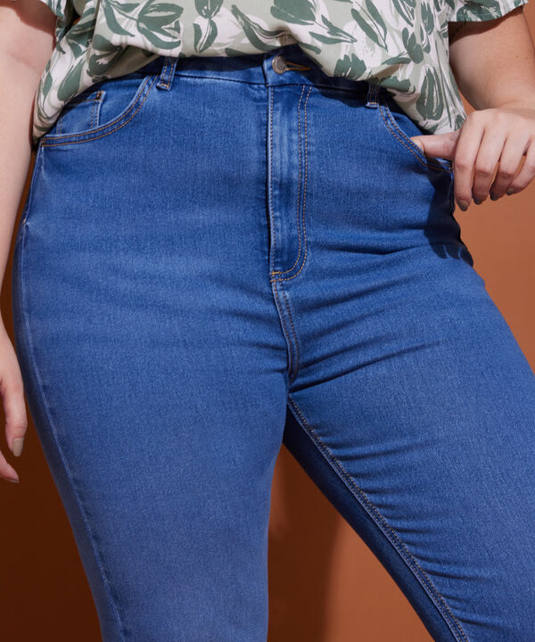 Jean Fit Curvy Tono Medio Claro