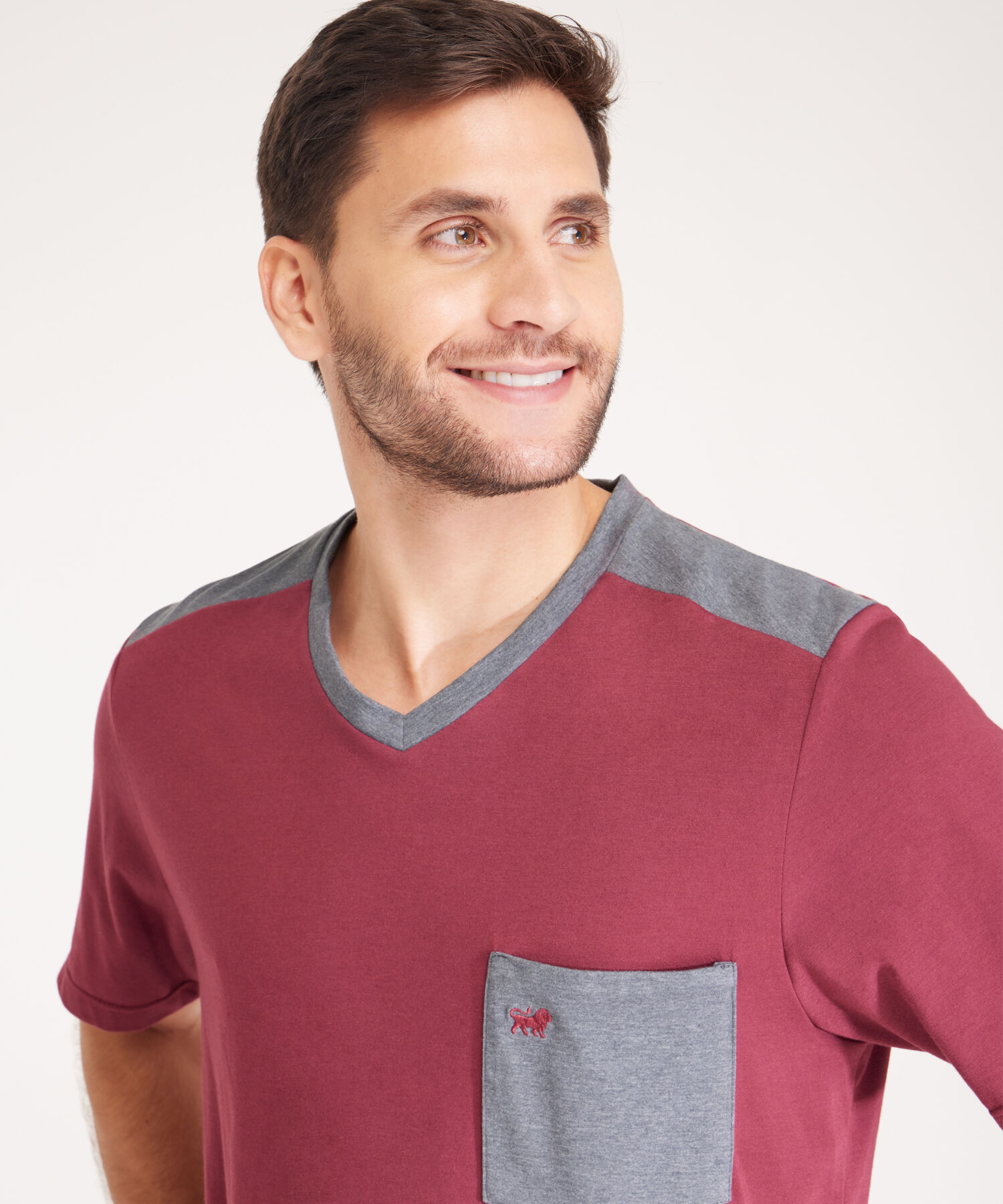 Pijama Set Camiseta Unicolor Con Cortes En Hombre Contraste Bolsillo Y Bermuda Unicolor