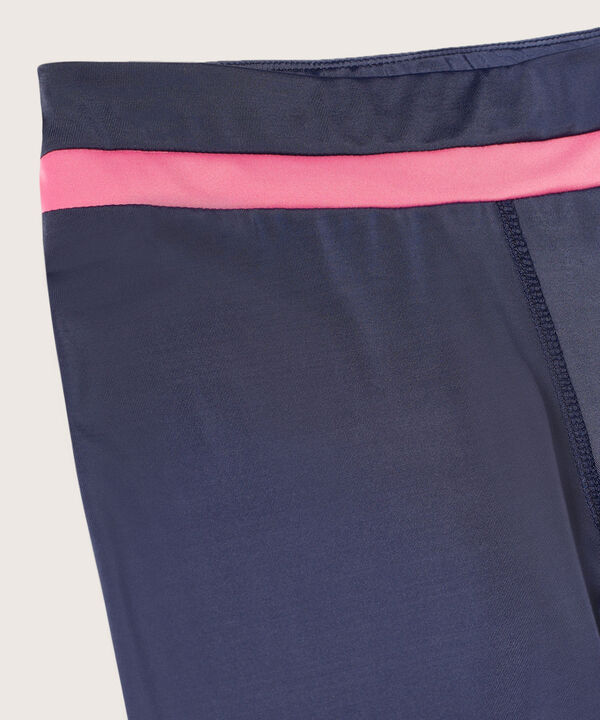Leggings Corto Con Cortes