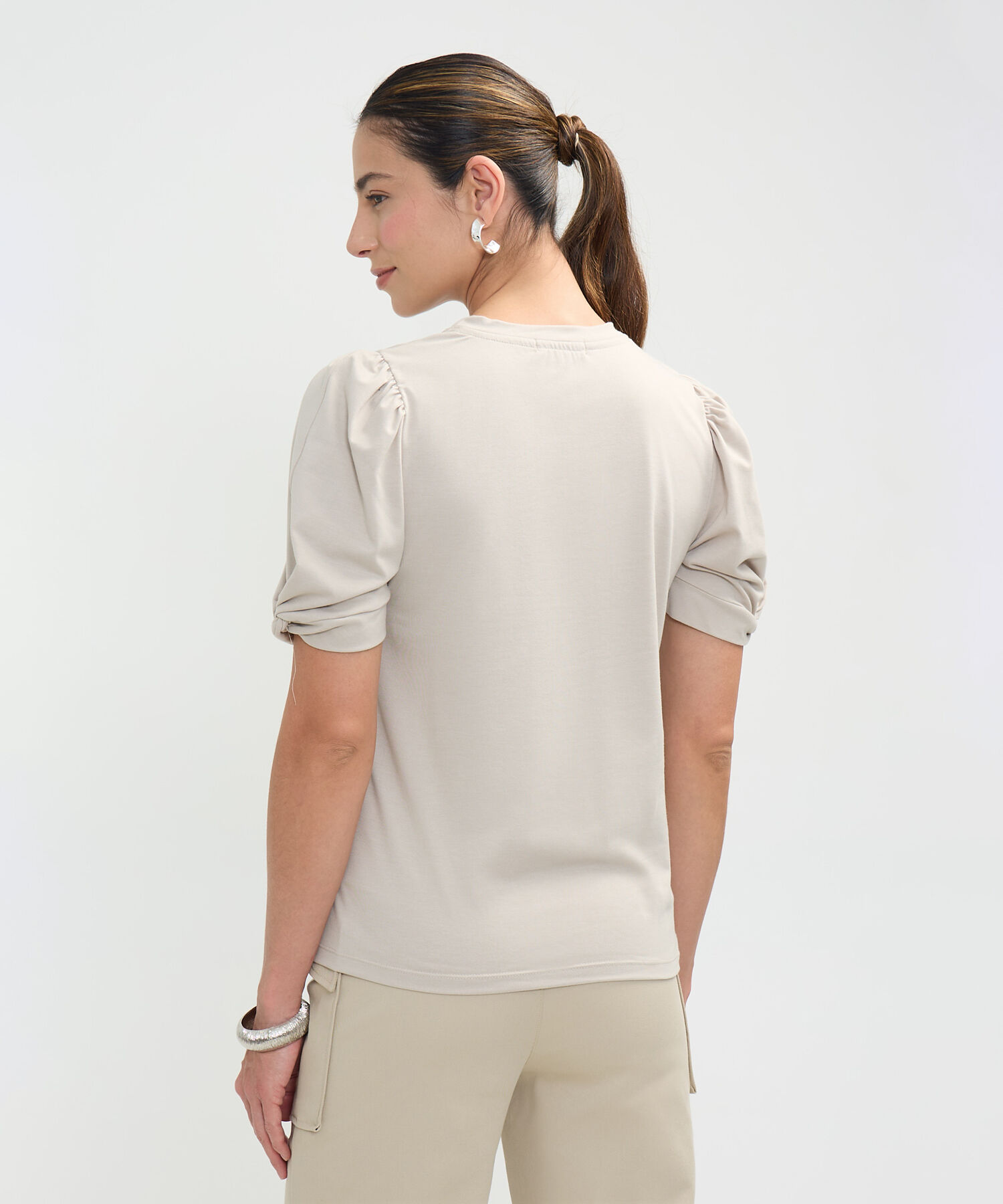 Camiseta con Anudado