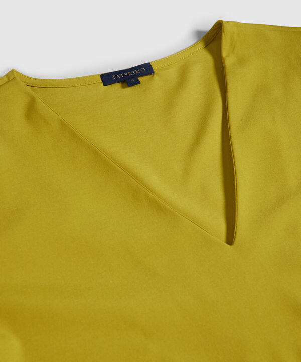 Blusa Manga ¾ con Escote en V image number null