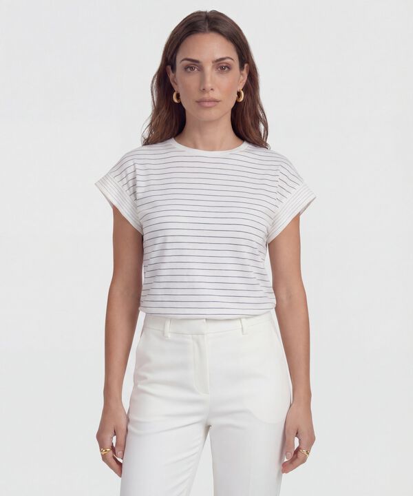 Camiseta Manga Corta con Doblez para Mujer image number null