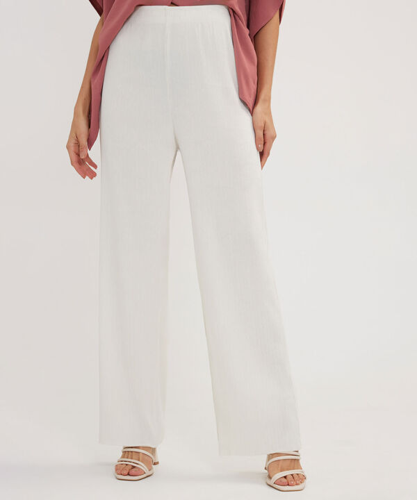 Pantalon Fluido Plisado Unicolor image number null