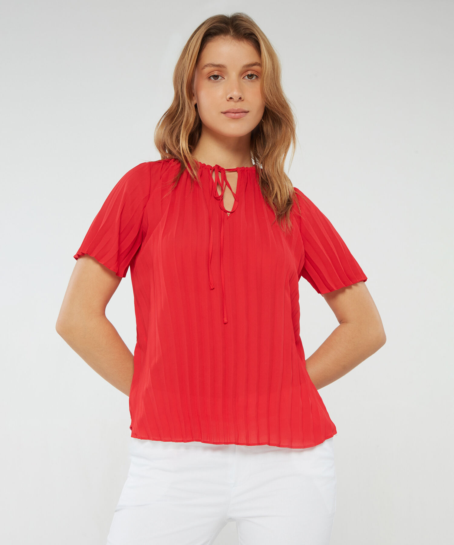 Blusa Plisada Manga Corta Plisada Unicolor